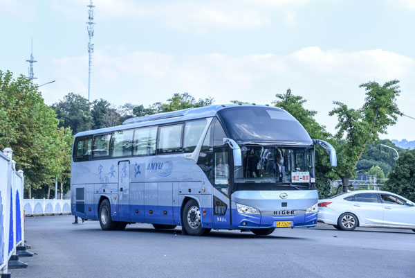 企業(yè)在什么場(chǎng)景下不得不使用（北京班車租賃）？